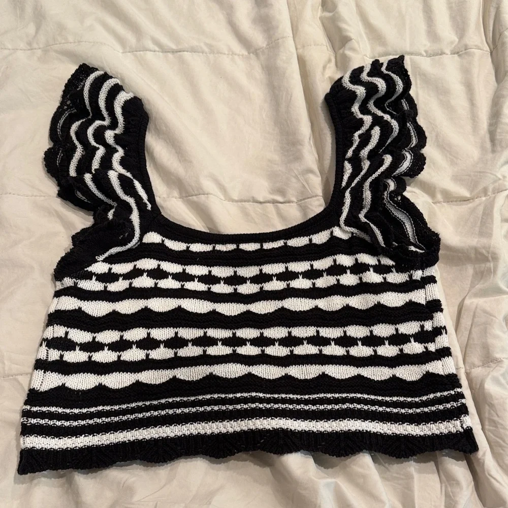 Z Supply Noella Black and White Patterned Crop Top - Picture 3 of 3